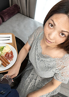 Maturenl porn pictures, Creampieing Hairy Milf Midori Minami In Pov Style