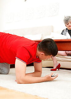 Maturenl porn pictures, Hairy And Curvy Granny Sisi Gets Seduced And Fucked By Her Horny Stepgrandson